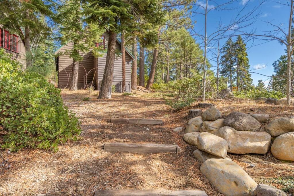 Coziest Cabin In Tahoe W Stone Fireplace Comfy Beds Close To Slopes & Lake Carnelian Bay Экстерьер фото