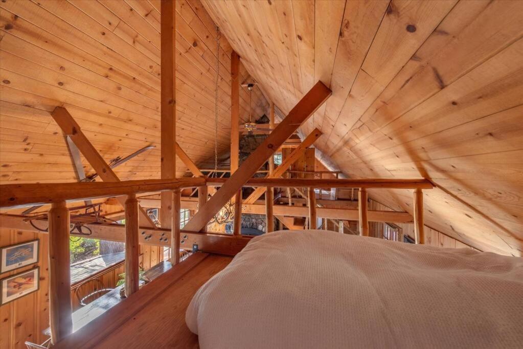 Coziest Cabin In Tahoe W Stone Fireplace Comfy Beds Close To Slopes & Lake Carnelian Bay Экстерьер фото