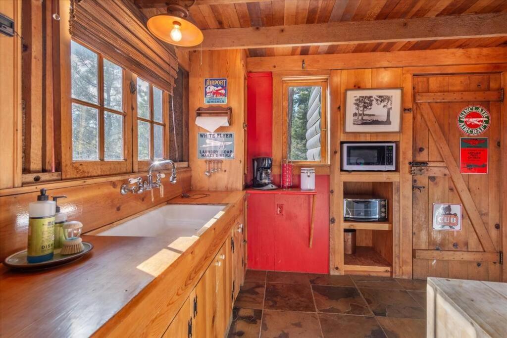 Coziest Cabin In Tahoe W Stone Fireplace Comfy Beds Close To Slopes & Lake Carnelian Bay Экстерьер фото