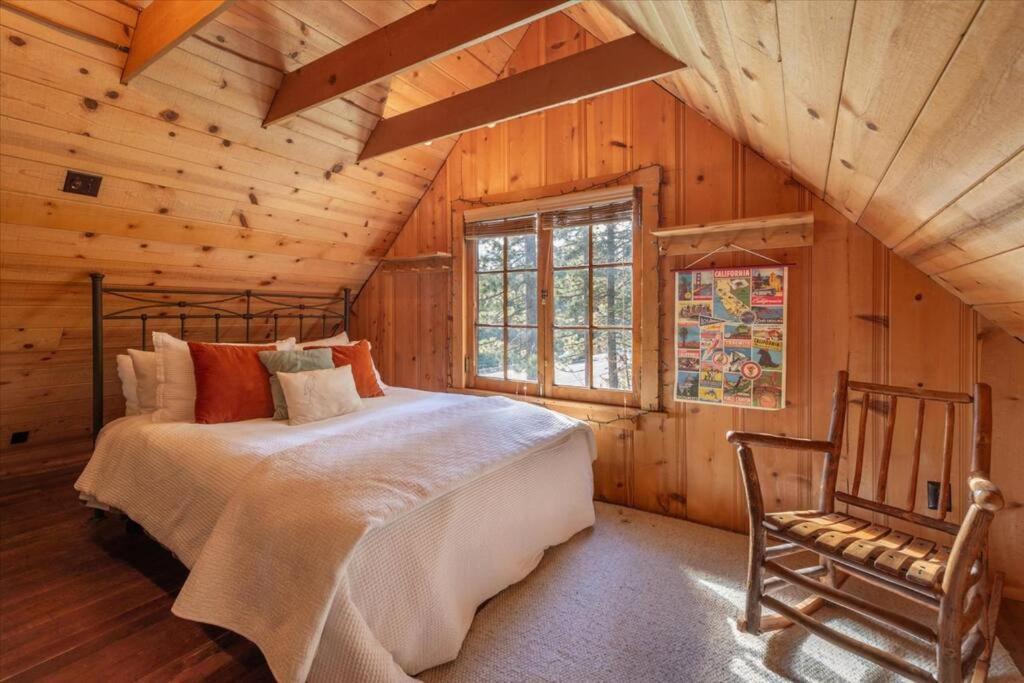 Coziest Cabin In Tahoe W Stone Fireplace Comfy Beds Close To Slopes & Lake Carnelian Bay Экстерьер фото