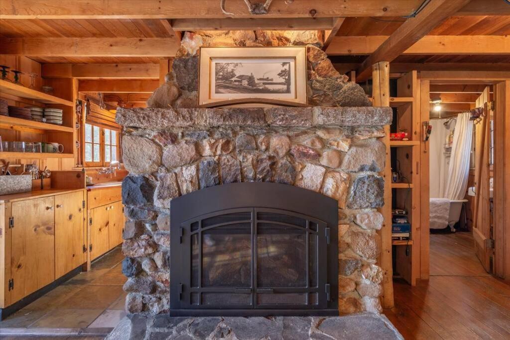 Coziest Cabin In Tahoe W Stone Fireplace Comfy Beds Close To Slopes & Lake Carnelian Bay Экстерьер фото
